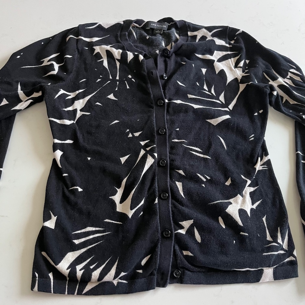 Ann Taylor black and ecru cardigan size all